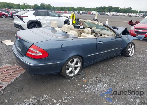 2005 Mercedes-Benz Clk 320 из США, поврежденный, VIN WDBTK65G75T049166
